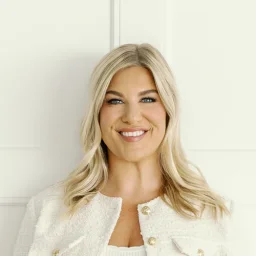 Nikki Vrba, Broker