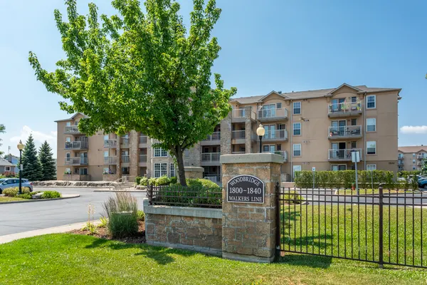 107 - 1810 Walkers Line, Burlington