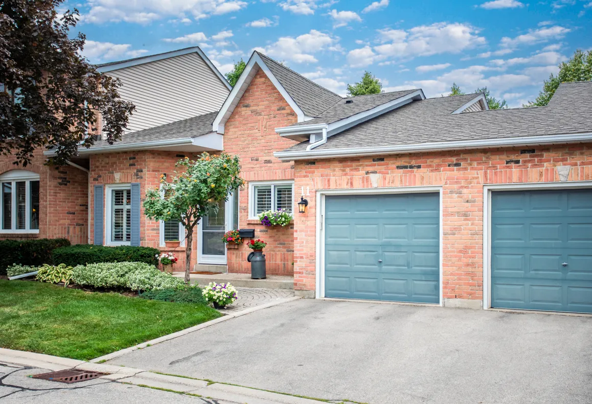 11 - 2155 Duncaster Drive, Burlington