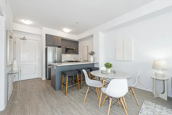 #304 - 460 Dundas Street East, Waterdown