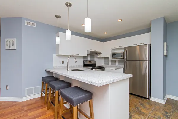 #312 - 2040 Cleaver Avenue, Burlington