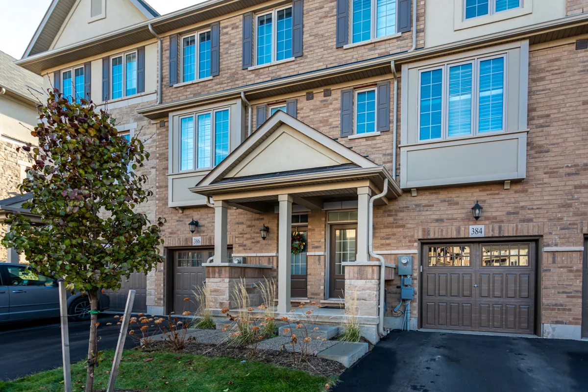 384 Belcourt Common, Oakville