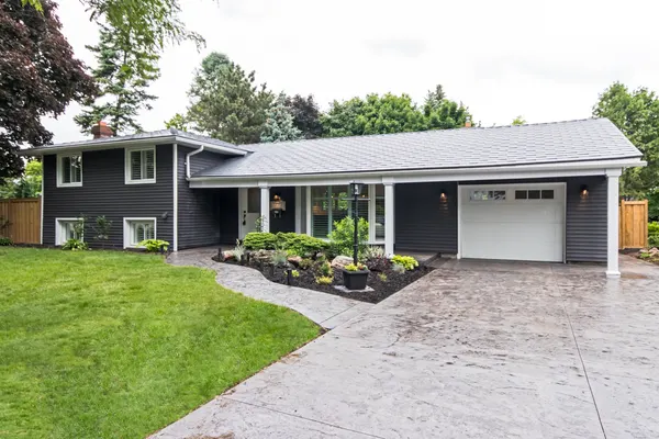 431 Breckonwood Road, Burlington