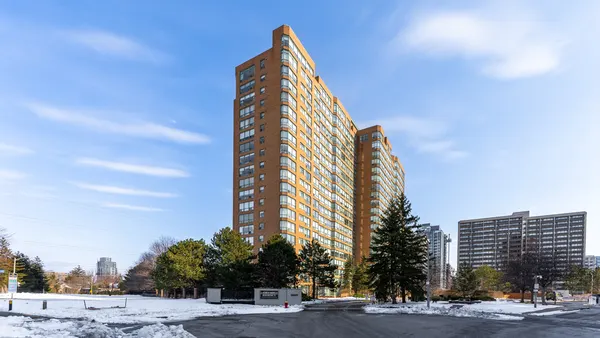 Ph5 - 1276 Maple Crossing Boulevard, Burlington